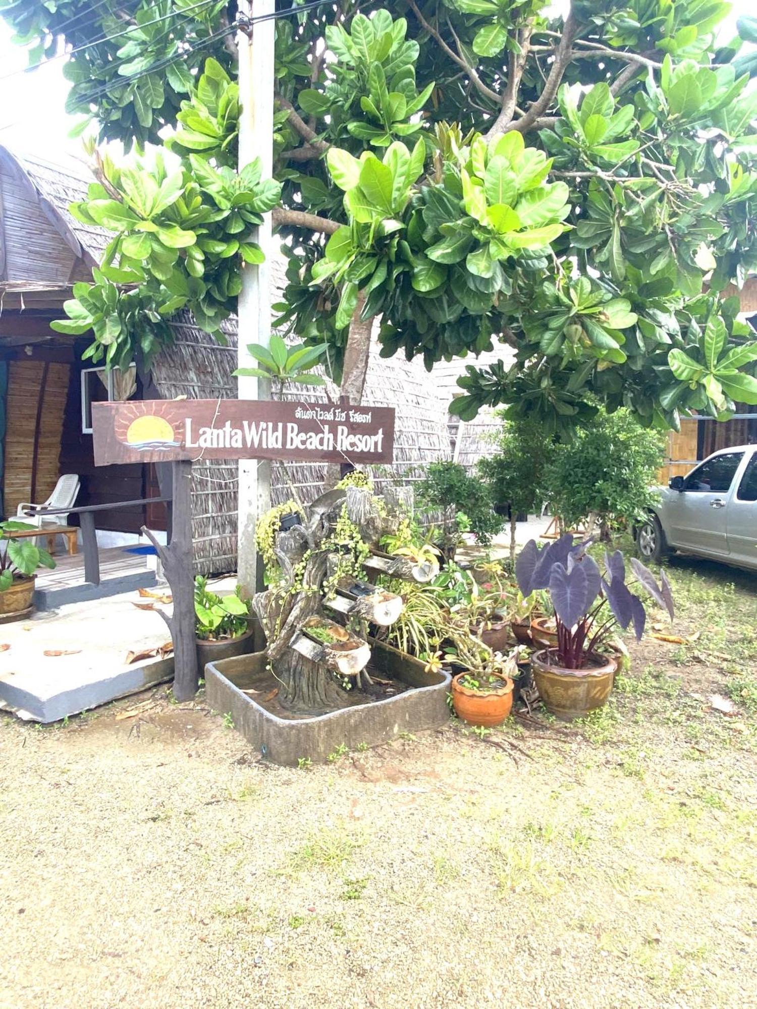 Lanta Wild Beach Resort Koh Lanta Exterior photo